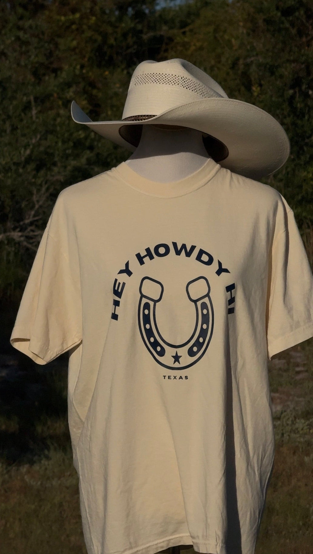 PRE-ORDER HOWDY TEE